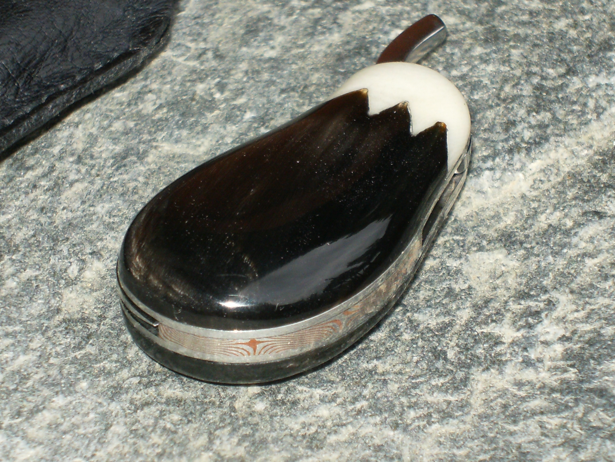 aubergine